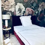 Luxus 5 Zi-wohnung + Balkon In Top-lage Ffm+klima Apartamento *