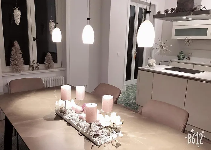 Apartament Luxus 5 Zi-wohnung + Balkon In Top-lage Ffm+klima Frankfurt nad Menem