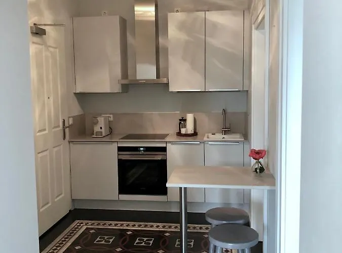 Luxus 5 Zi-wohnung + Balkon In Top-lage Ffm+klima Apartament Frankfurt nad Menem